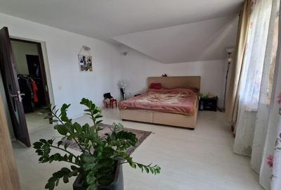 Casă cu 4 camere cu Canalizare în Săsar - 11