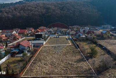 Teren de 2160 mp, în Central - 7