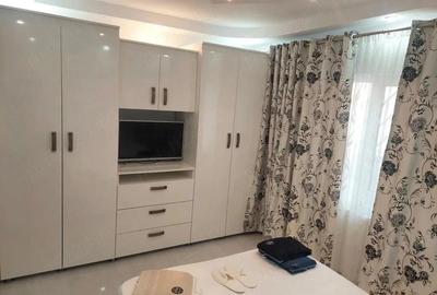 Apartament cu 2 camere decomandat în Piața - 5