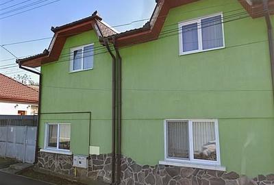 Casa potential: locuire multifamiliala,activitati comerciale,birouri,677 mp tere - 1