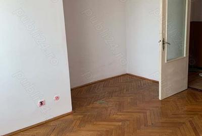 Persoana fizica: Apartament 3 camere ?i terasa - 113 mp total Rogerius, Oradea - 1
