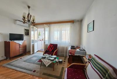 Apartament cu 3 camere semidecomandat, mobilat în Lujerului - 1