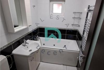 Apartament cu 3 camere decomandat în Astra - 2