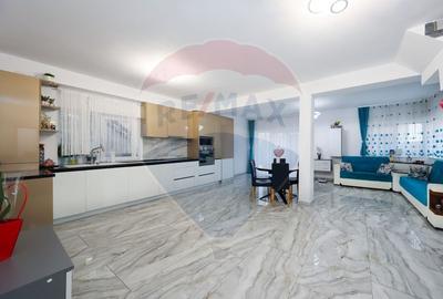 Casa 4 camere, de inchiriat, Izvor! - 22