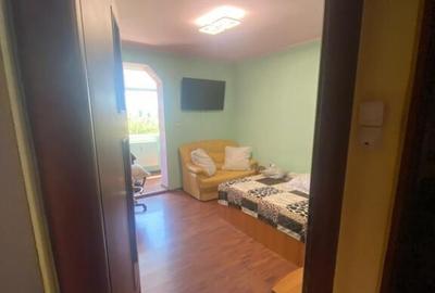 Bdul.1 Decembrie 1918.Apartament 3 camere. - 1