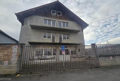 Spațiu comercial, de 600 mp, în Central - 10