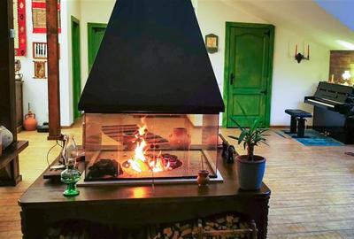 Casă individuală cu 7 camere cu Canalizare în Bucium - 11