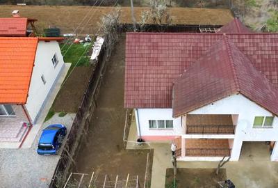 Casă cu 5 camere cu Teren 510 Mp în Bujoreni - 2