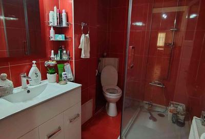 Apartament cu 3 camere decomandat în Micro 11 - 15