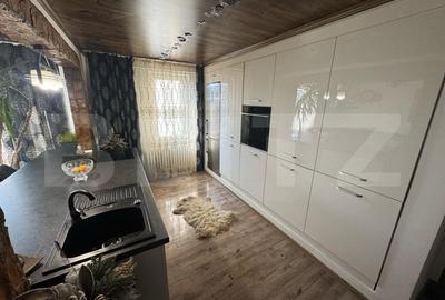 Apartament de vanzare, 3 camere, 64 mp, decomandat, zona INDEPENDENTEI - 3