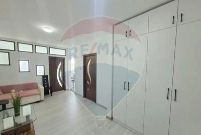 Apartament cu 2 camere semidecomandat, mobilat în Romanilor - 5