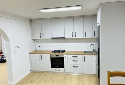 Apartament cu 3 camere decomandat în Central - 2