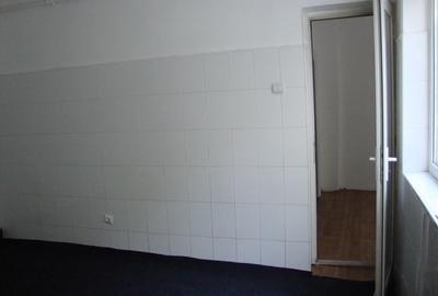 Inchiriere casa la curte - 6