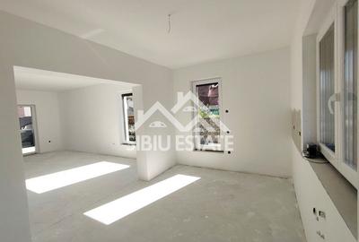 Casa cu garaj, pivnita, curte mare - 4