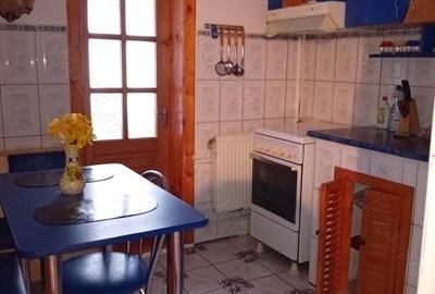 Proprietar, vand apartament 3 camere, conf. 1 decomandat, cart. Dorobanti 2 - 5