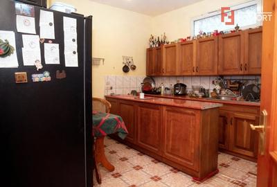 Casa individuala cu 4 camere, garaj si teren de 694 mp, zona Bujac Arad - 5