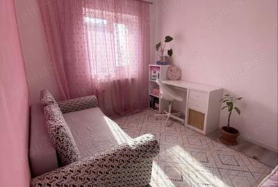 Apartament cu 3 camere decomandat în Florilor - 3