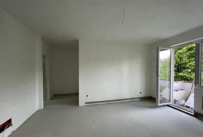 Apartament cu 2 camere usor accesibile, etaj 3/4, luminoase,