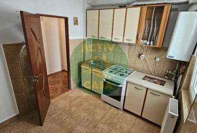 Apartament 2 camere, etaj 2, zona Scoala nr. 5 - 6