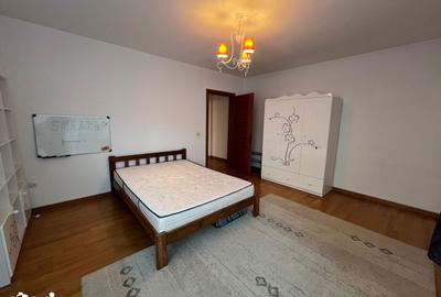 Apartament cu 5 camere în Hașdeu - 14