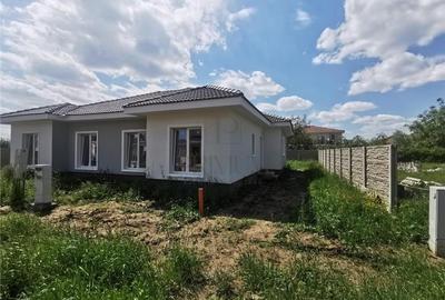 Duplex personalizare  interioara - 4 camere - toate utilitatile Duplex personalizare  interioara - 4 camere - toate utilitatile - 2