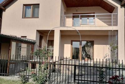 Casă cu 4 camere în Zimandcuz - 1