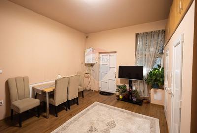 Apartament de vanzare si spatiu comercial COMISION 0% - 2