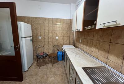 400Euro, casa 2 camere, renovata, centrala, Rond Cosbuc, Parc Carol - 9