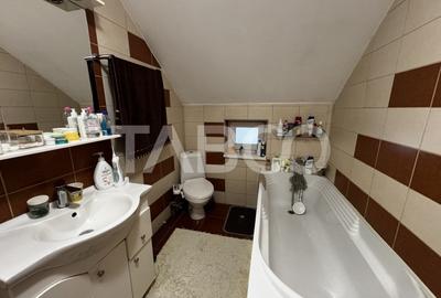 Casă individuală cu 5 camere cu Teren 500 Mp în Cristian - 10