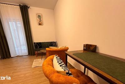 Spațiu comercial, de 54 mp, în Central - 4