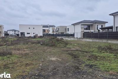 Teren de 1000 mp, în Central - 5