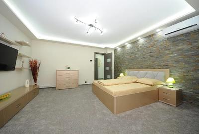 1  camera Maze 1 la DL uri pret 380 euro - 1