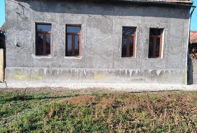 Vand casa in Bulgaru? - 1