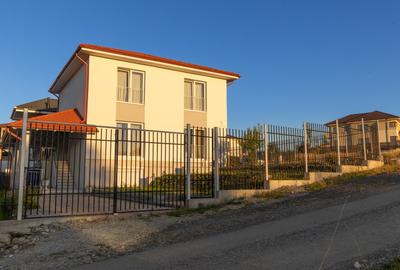 Casa noua cu 4 camere, singur in curte, Cisnadioara - 1