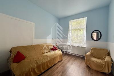 Apartament cu 3 camere decomandat în Complex Studențesc