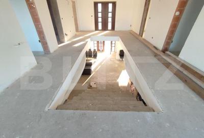 Casă cu 2 camere cu Teren 2000 Mp în Central - 7