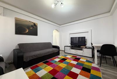 Apartament cu 2 camere semidecomandat în Micro 4 - 5