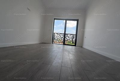 Casă cu 4 camere în Central - 4