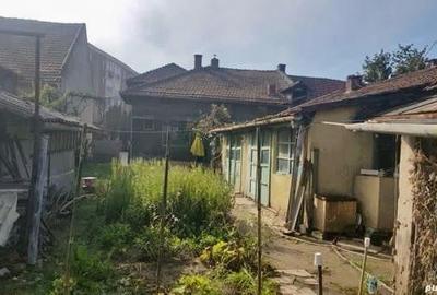 Vand casa ultracentrl Simeria din caramida acces de pe 2 strazi. - 2