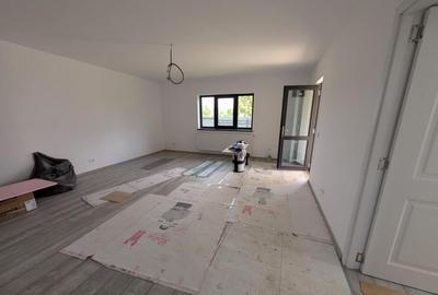 Casa cu garaj Lilieci- teren 540m, canalizare, apa, gaz. - 9