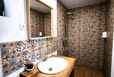Casă cu 5 camere decomandat cu Teren 3570 Mp în Desești - 12