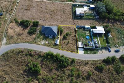 TEREN 427 MP CORNETU STR. CRINULUI langa A0 - 2