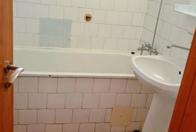 Apartament cu 3 camere decomandat în Trafic Greu - 6