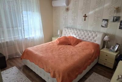 Casa spatioasa cu piscina, crama si teren generos – zona Aurel Vlaicu - 16