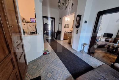 Apartament cu 4 camere decomandat în Neptun - 3