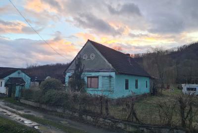 Casă cu 4 camere în Central - 7