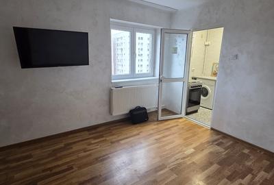 Garsonieră semidecomandată în Titan