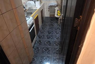 2 camere semidecomandat Zona  KM 4/5 - 8