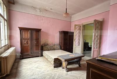 Casa de vanzare, cu 4 camere, demisol 122 mp, zona ultracent - 5