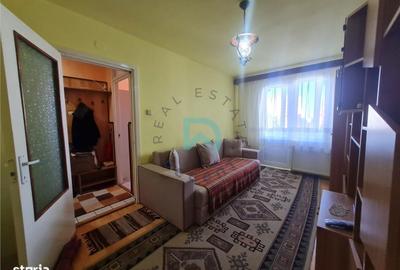 Garsonieră decomandată în Astra